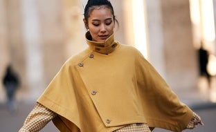 Las capas son tendencia este invierno: 6 modelos elegantes y especiales para los días de frío