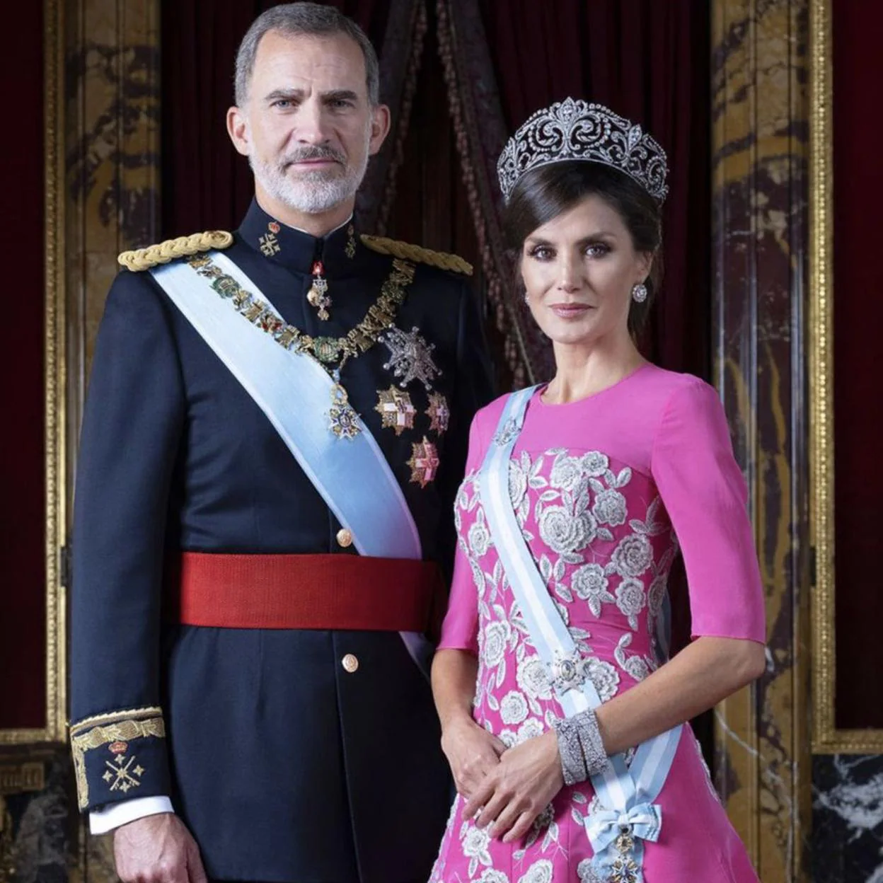 El retrato de los reyes Felipe y Letizia realizado por Estela de Castro en 2020./casa real