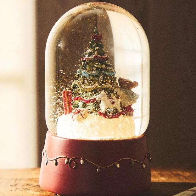 Nuestros favoritos del Black Friday en Zara Home son estos adornos y árboles de Navidad