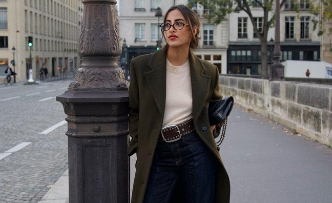 Los abrigos verdes están de moda: 7 modelos que te harán vestir muy bien este invierno