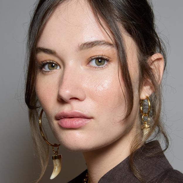 Guía de uso del rizador de pestañas, el accesorio perfecto para agrandar la mirada