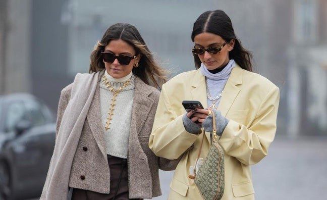 Estas son las blazers más estilosas que todo el mundo combina con vaqueros