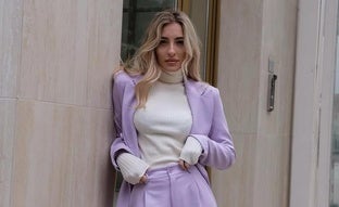 La blazer lila de Zara agotada y con lista de espera que quieren todas las expertas en moda: perfecta para looks de Navidad