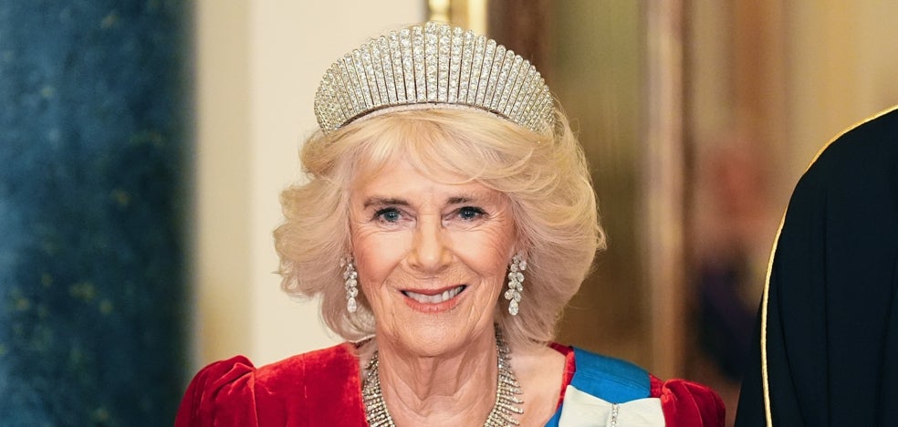 La tiara Kokoshnik que ha estrenado la reina Camilla: 488 diamantes y una  colecta para pagarla | Mujerhoy