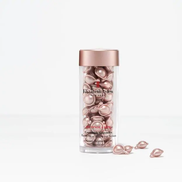 Sérum Retinol+HPR Ceramide Capsules de Elizabeth Arden. Precio: 86,10 euros (antes 123 euros.