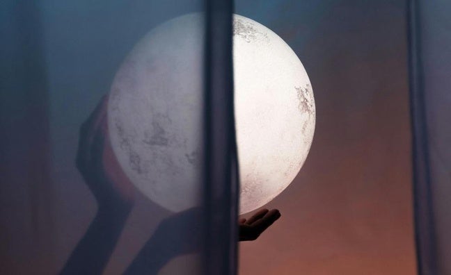 La Luna Llena del 15 de diciembre será la más especial del año: cómo cambiará el lunisticio tu 2025