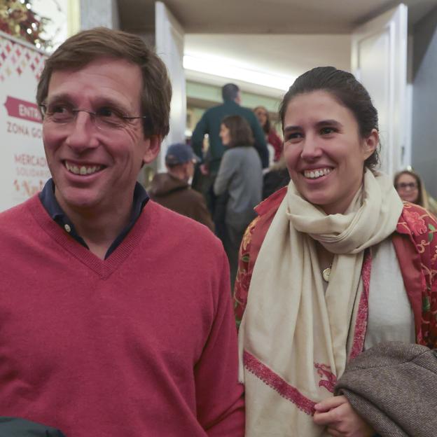 Teresa Urquijo recupera las chaquetas bordadas efecto vintage que llevaban nuestras madres en los ochenta