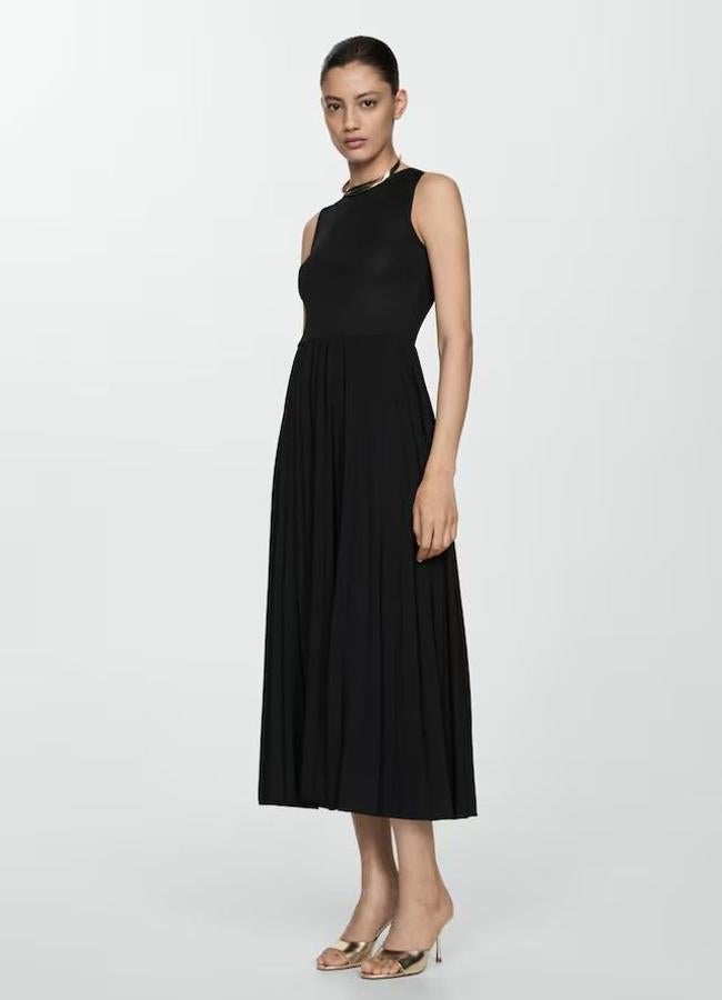 Vestido midi con vuelo negro