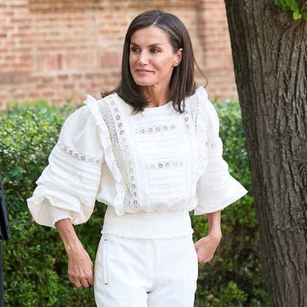 Zapatos barefoot bonitos: únete al calzado que ha puesto de moda la reina Letizia sin perder el estilo