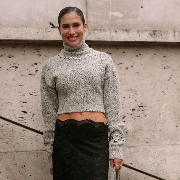 Plumas, lentejuelas, bordados… Los jerséis más especiales que todavía puedes comprar para un look de Nochevieja perfecto