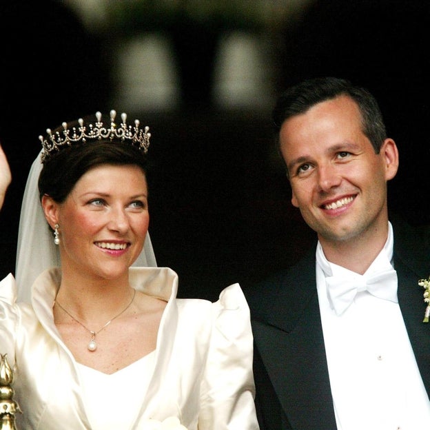 La tragedia de Ari Behn que ha marcado a sus hijas: el trauma de la princesas de Noruega, cinco años después de su muerte