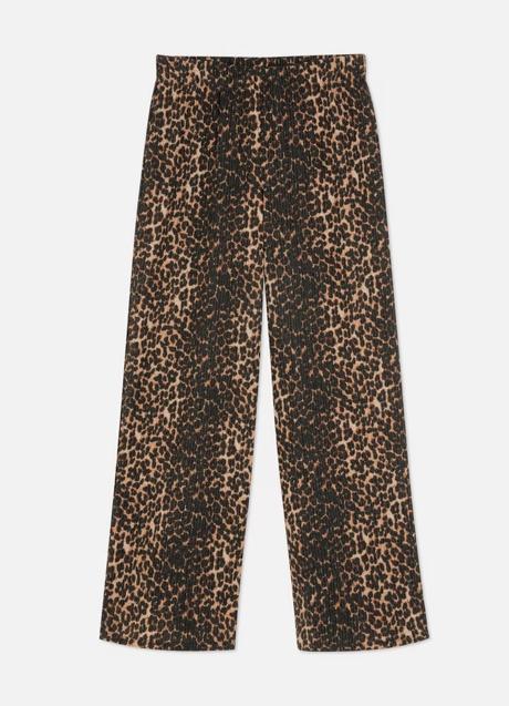 Pantalones con estampado animal de Primark (12 euros)