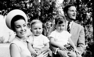 Retrato de Margarita Gómez-Acebo al cumplir 90 años: «Es toda una señora y ha dado una educación exquisita a sus hijos»