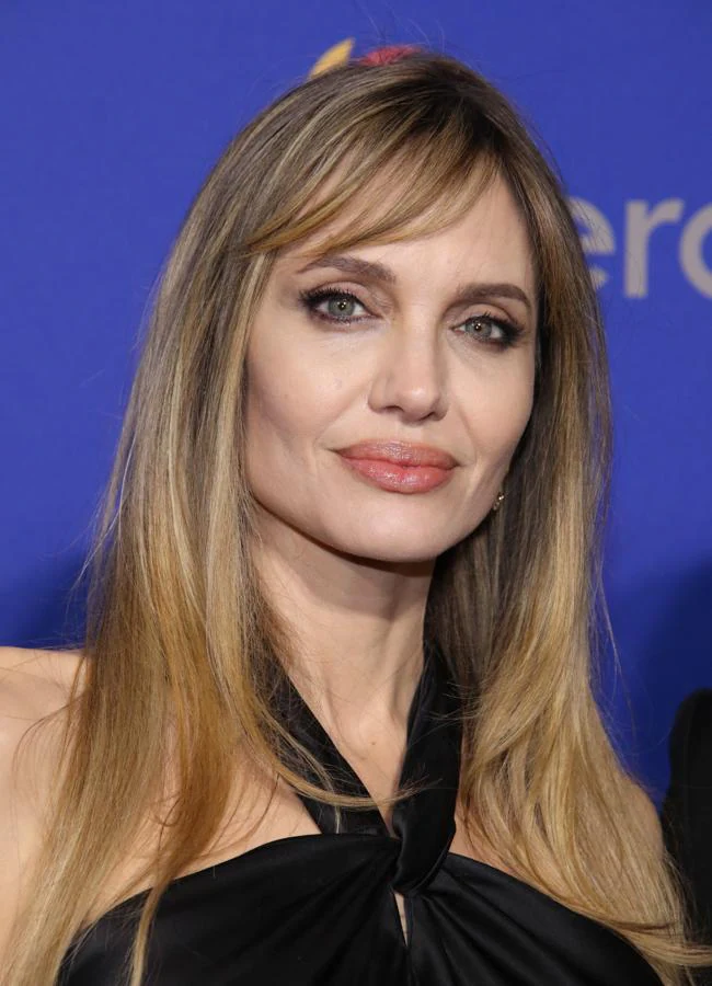 Asi es el nuevo corte de pelo con flequillo de Angelina Jolie. Foto: GTRES.