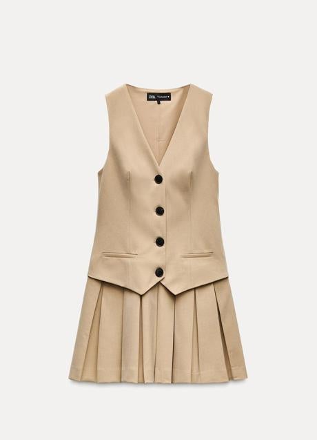 Vestido chaleco de Zara (39,95 euros)