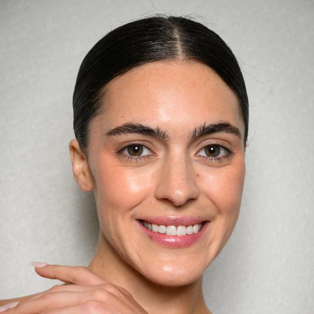 Bálsamos de labios que son mejor que un labial en invierno: hidratan y rejuvenecen