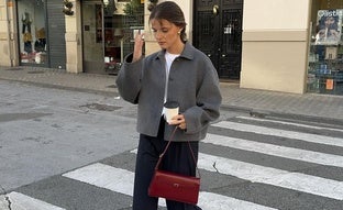 Chaquetas básicas de rebajas para las más sencillas que le dan un extra de estilo a tus looks con vaqueros