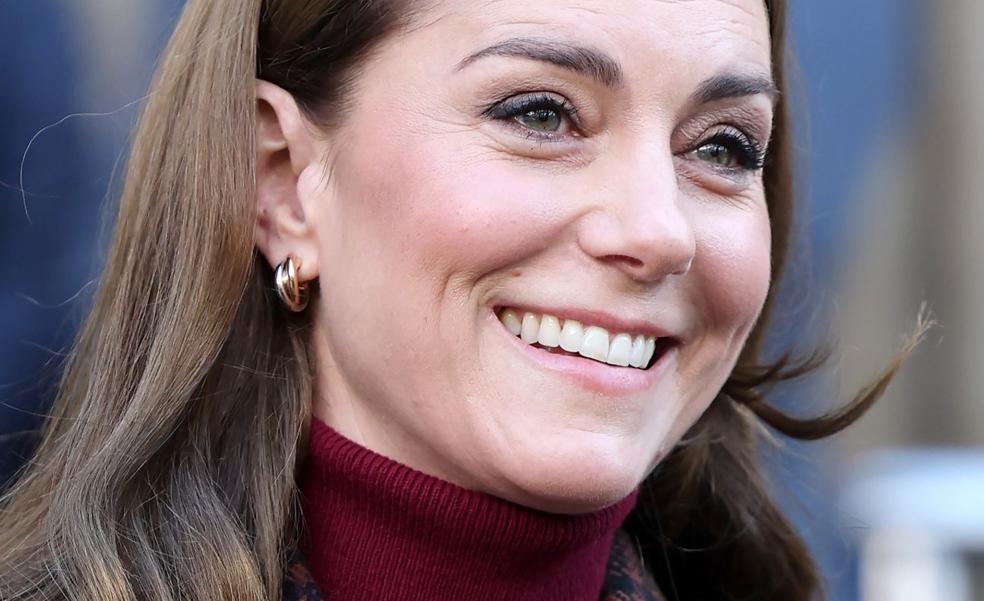 Parfois tiene por menos de 30 euros el bolso que Kate Middleton ha usado para una tarde de compras