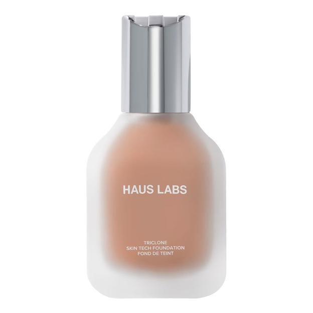 Triclone Skin Tech Foundation de Haus Labs