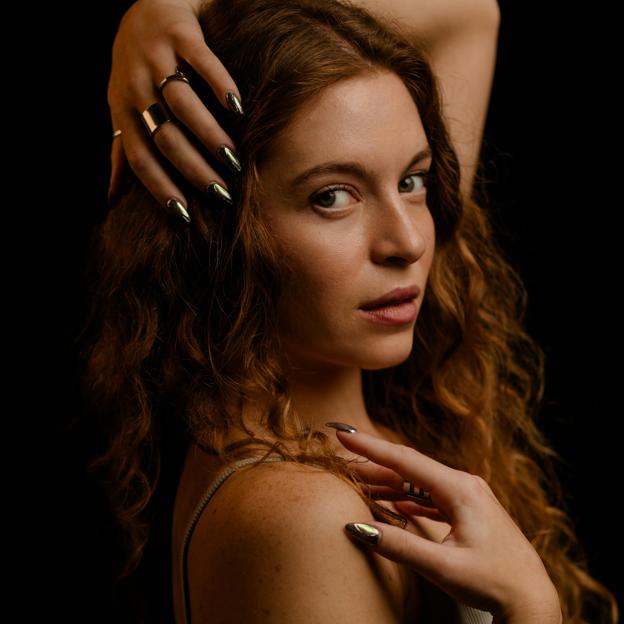 El síndrome de la madriguera de conejo, el fenómeno psicológico en el que se sustentan las teorías conspirativas