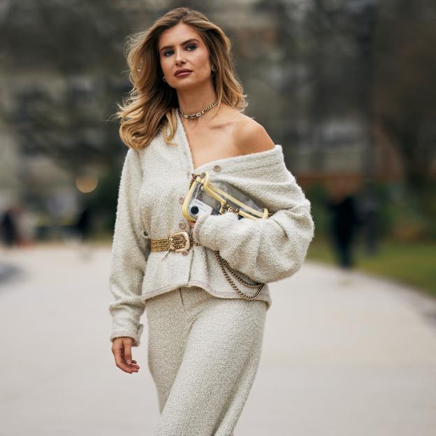 El truco de estilo de las expertas en moda para elevar un look básico es un buen cinturón: los 6 modelos más bonitos de la temporada