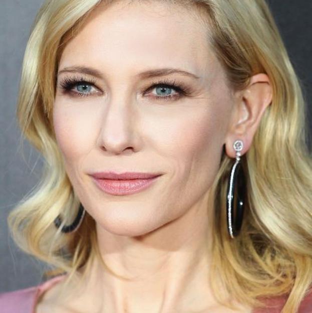 Los coloretes rosa pastel serán la tendencia de maquillaje para esta primavera con efecto rejuvenecedor