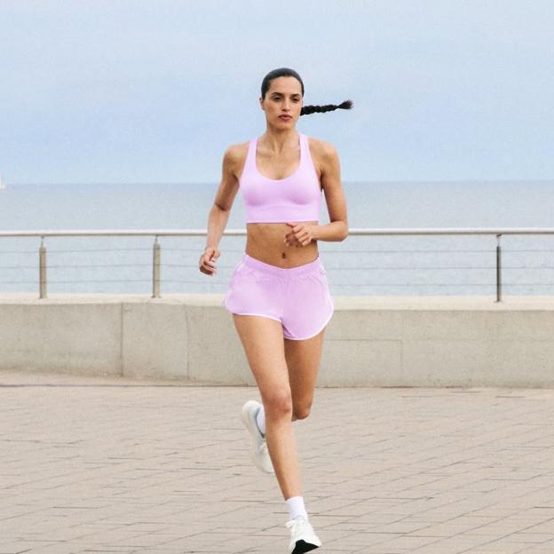 Los sérums antiflacidez para evitar la temida 'cara de runner'