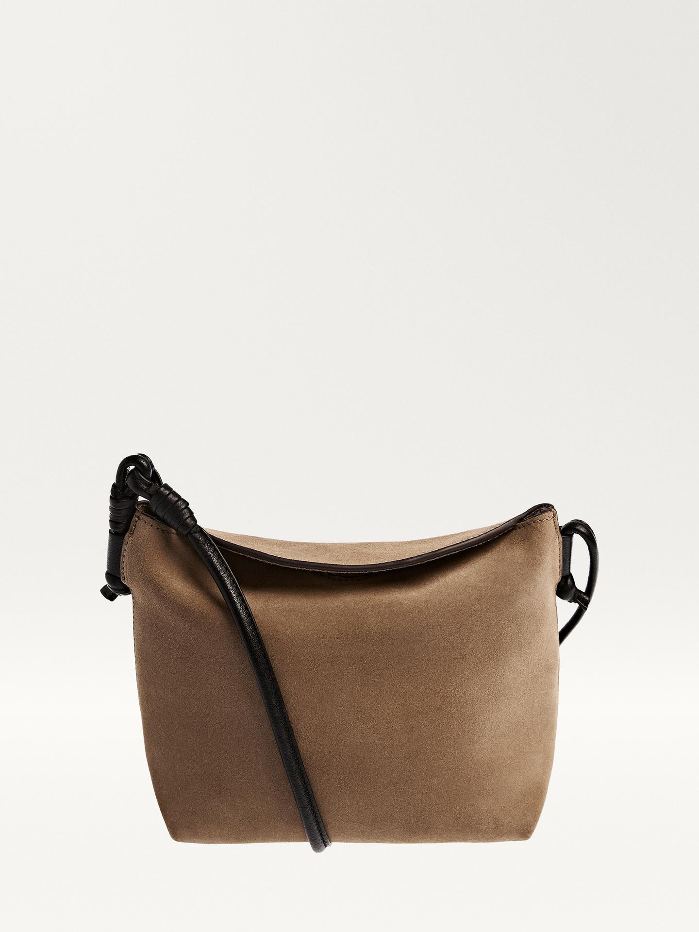 Bolso bandolera con tejido de ante de Massimo Dutti