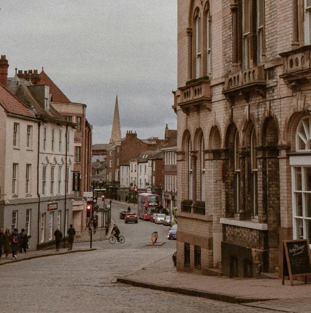 Este es el libro que me ha hecho llorar: la novela de cozy mystery que arrasó en Reino Unido y pasó desapercibida en España