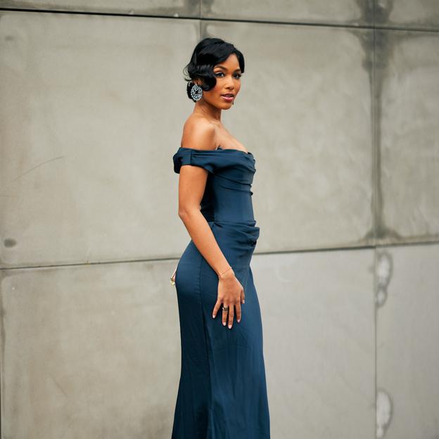 Vestidos de invitada con escote bardot para esta primavera