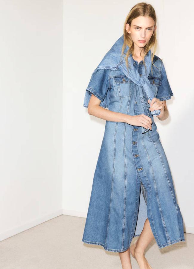 Vestido denim con falda acampanada feather soft (39,99€) de H&M