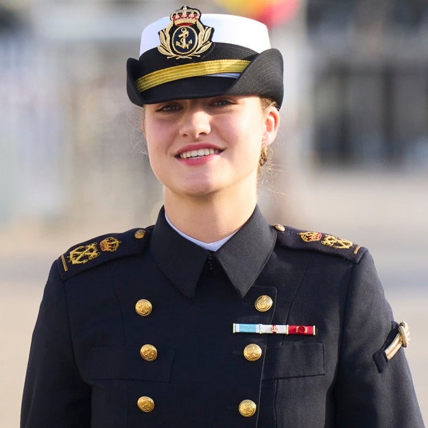 La princesa Leonor cuando embarcó en el buque escuela. 