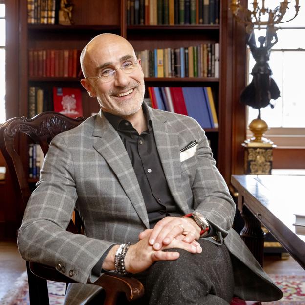 Arthur Brooks es profesor de la Escuela de Negocios de Harvard.