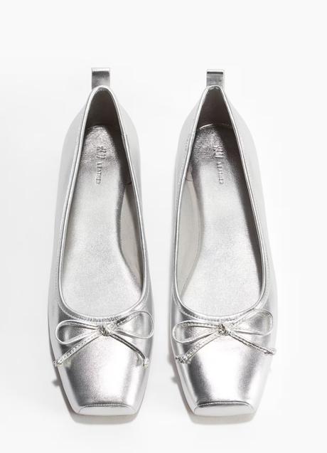 Bailarinas plateadas de H&M (59,99 euros)