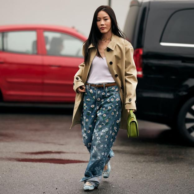 Pantalones vaqueros bordados: así son los jeans favoritos de la primavera