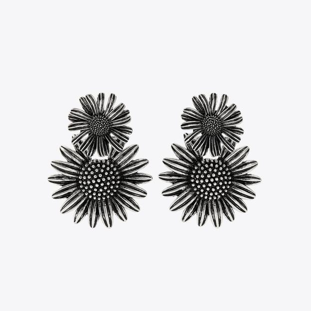 Pendientes doble flor (15,99€)