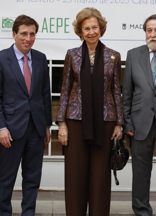 La reina Sofía con blazer paisley de Adolfo Domínguez. Foto: gtres