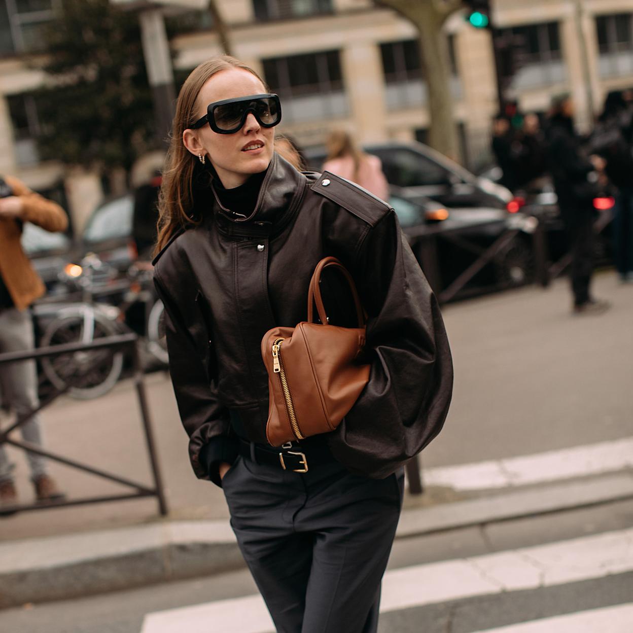 Zara añade un truco a sus pantalones para que no te queden grandes de cintura