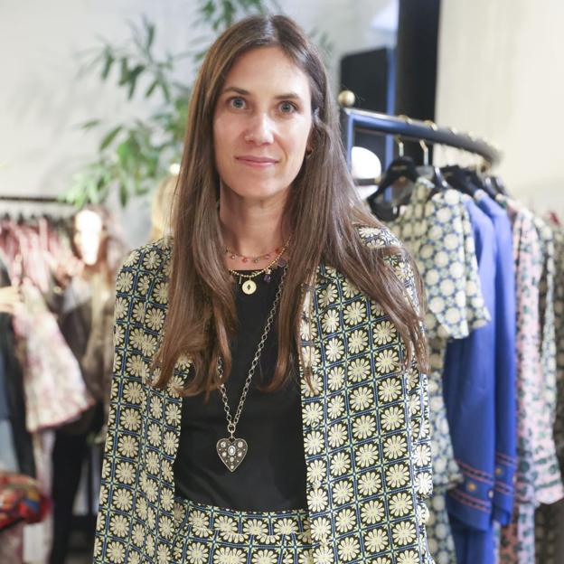 Tatiana Santo Domingo luce en Madrid el conjunto estampado que necesitas para un look de primavera perfecto