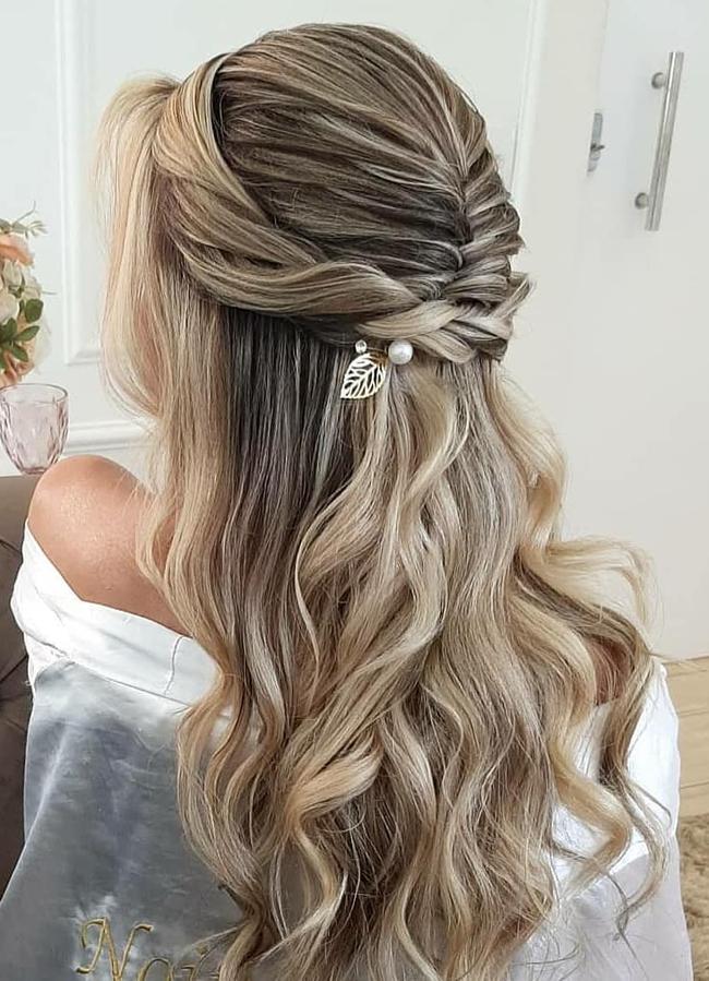 Recogido con trenza para boda (@PEINADOS_TRENZAS_FACILES)