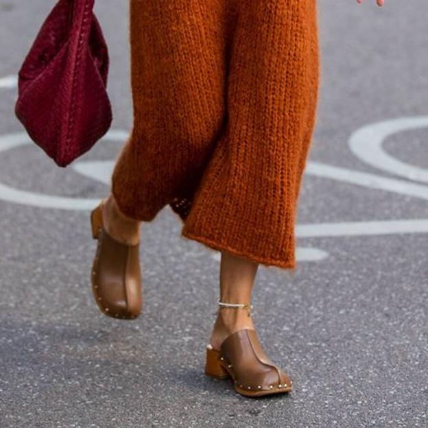 Stradivarius tiene los zuecos favoritos de las amantes del boho chic que no vas a dejar de ver esta primavera