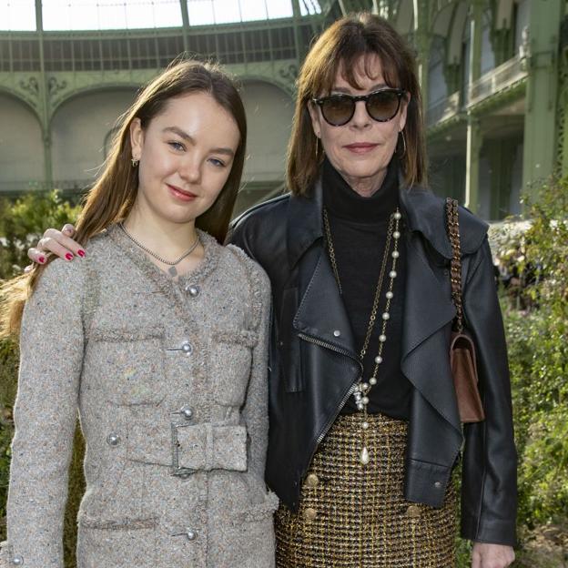 Alexandra de Hannover confiesa lo que piensa de verdad de su madre, Carolina de Mónaco: «Nunca le da miedo nada»