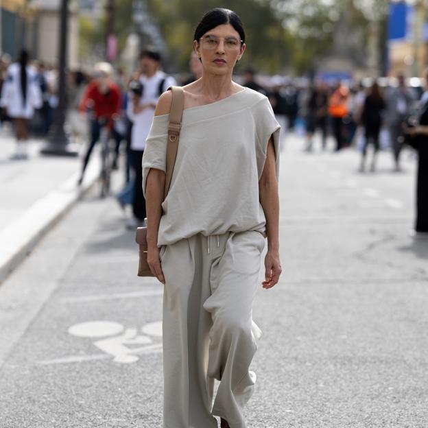 Estos son los joggers que no faltan en el armarios de las expertas de moda: comodísimos y muy especiales