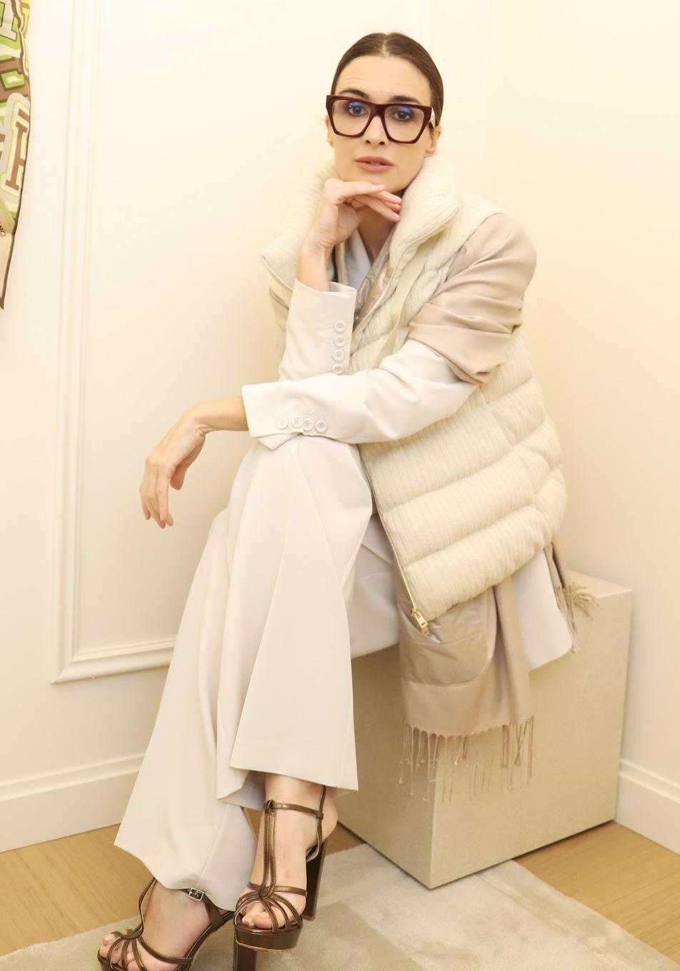 Chalecos acolchados para llevar a los 50 en primavera que son la chaqueta de entretiempo perfecta