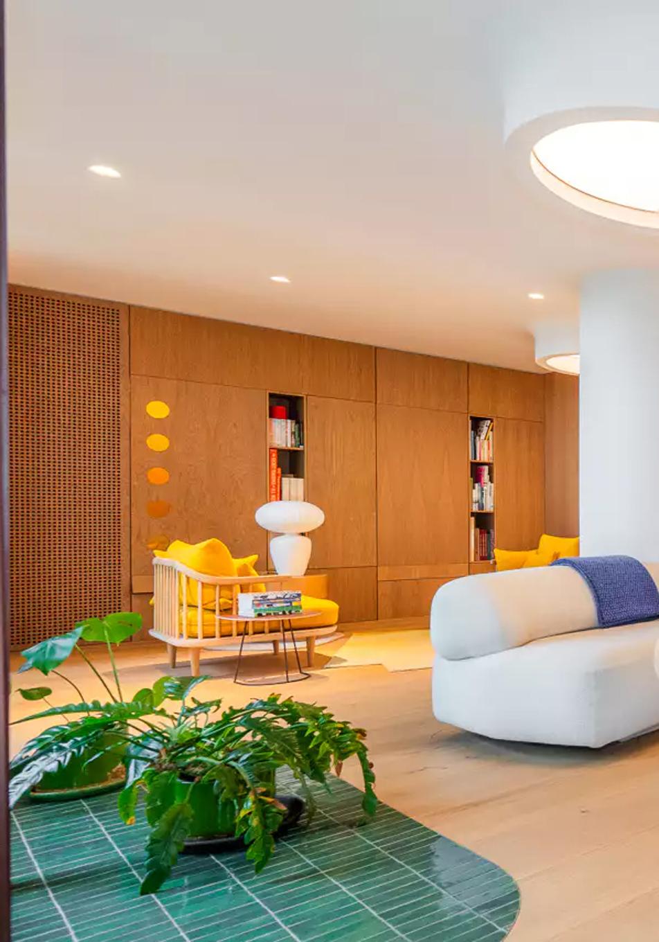 Así es el espectacular dúplex de 4 millones de euros que se vende en uno de los edificios más icónicos de Madrid