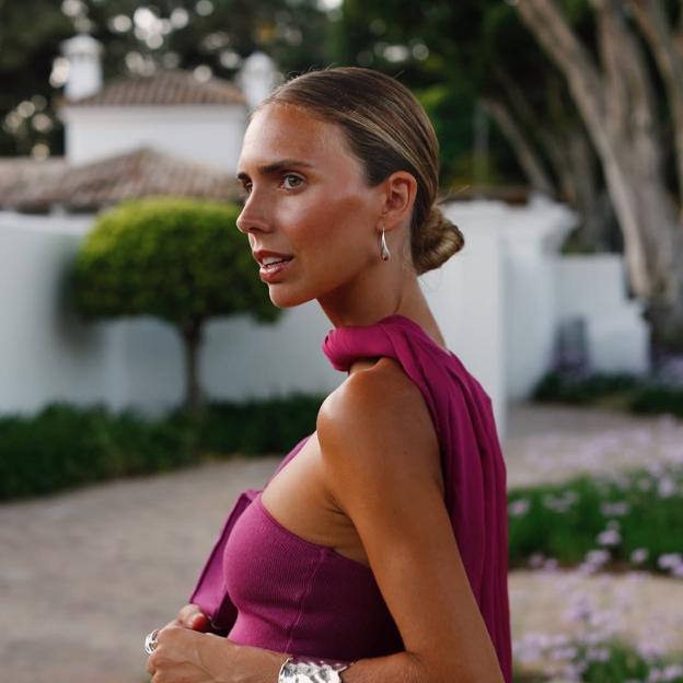 Los mejores vestidos de invitada están en oferta en Mango Outlet