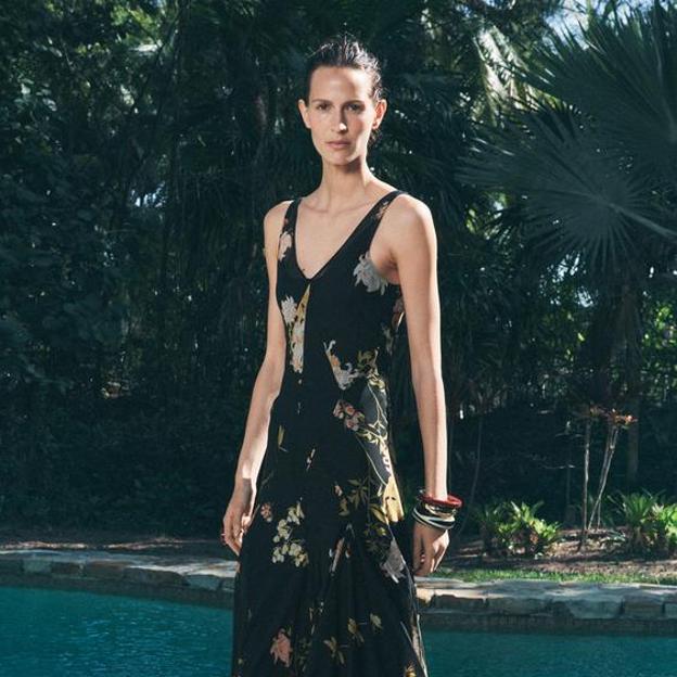 Las compras de la semana de Zara: vestidos midi, camisas bohemias y muchas propuestas recién llegadas a tienda
