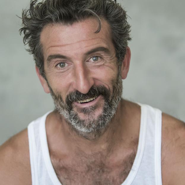 Luis Zahera estrena Tierra de Nadie y nos confiesa su mayor deseo: «Me gustaría hacer una película de amor»