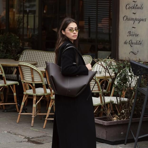 El bolso favorito de las francesas es el mismo que utilizan las royals