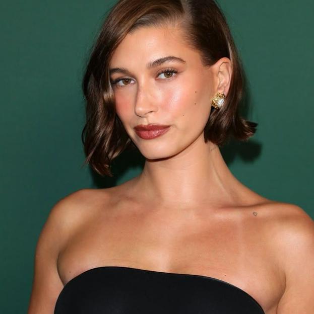 Plum blush o el colorete ciruela, el maquillaje tendencia más favorecedor que rejuvenece en primavera